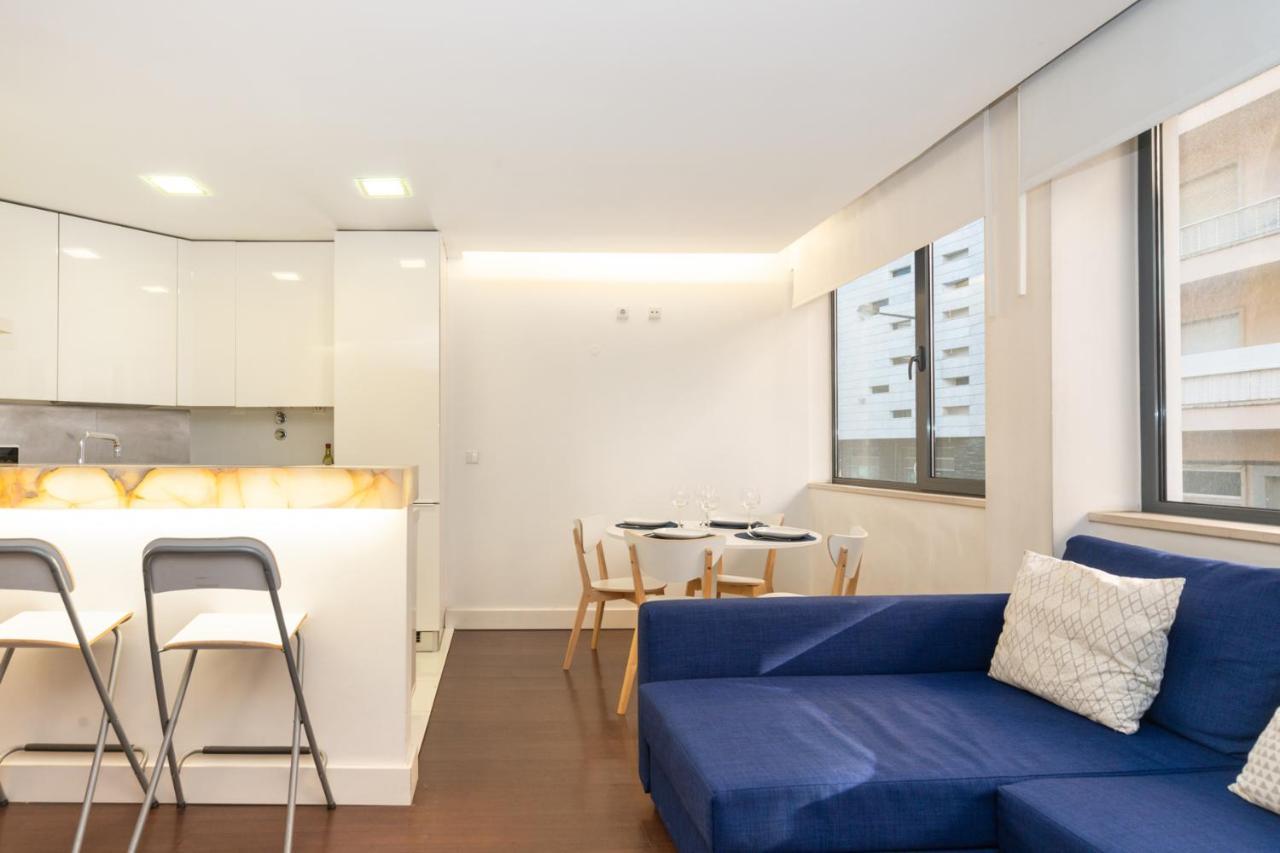 Comfortable Apartment In Marques De Pombal リスボン エクステリア 写真